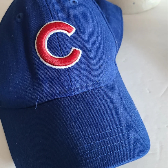 Lot of 3 baseball caps boys Cubs, Vail,Superman - Picture 2 of 8